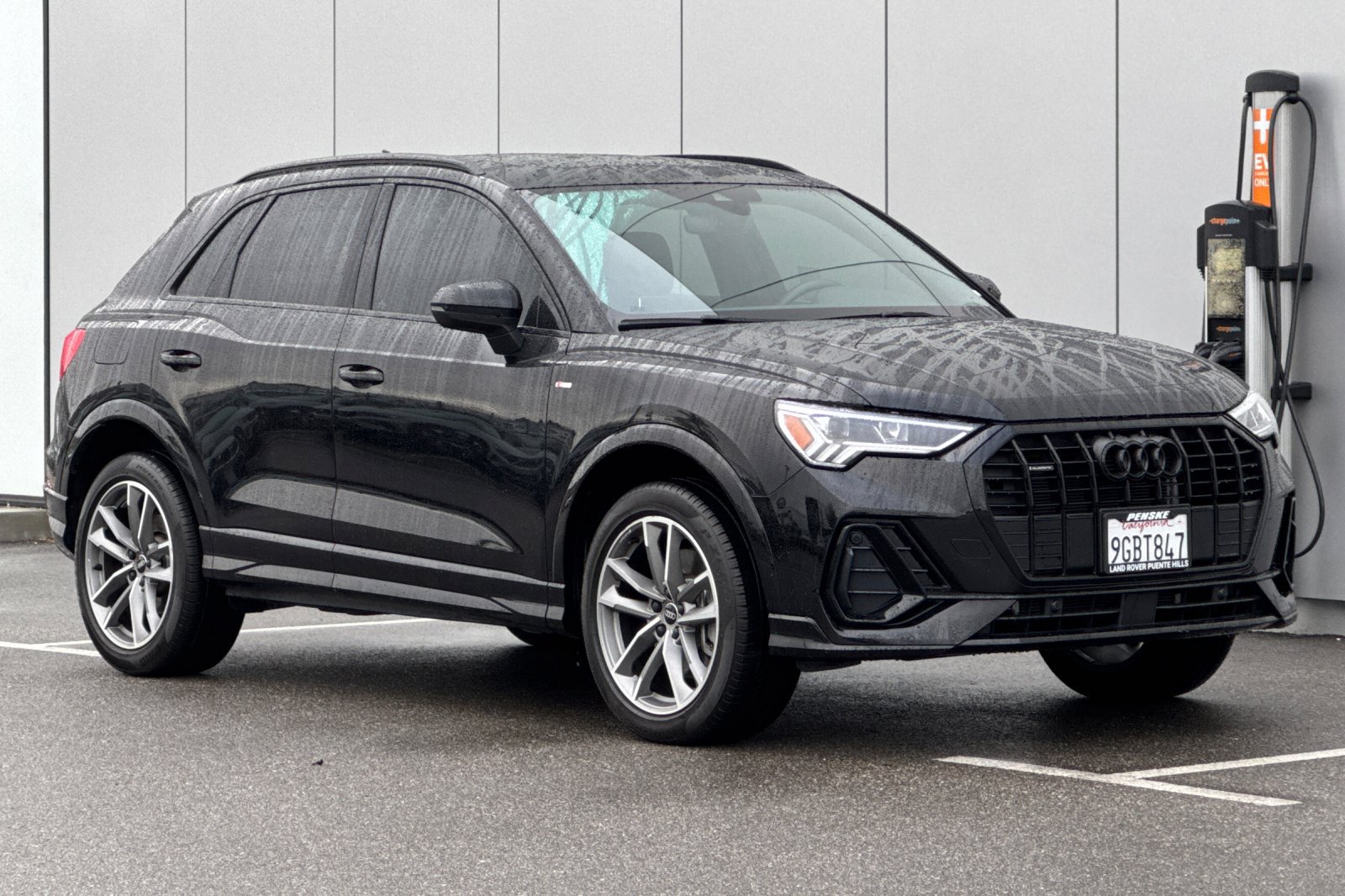 Used 2023 Audi Q3 2.0T Premium w/ Black Optic Sport Package AWD/4WD image 7