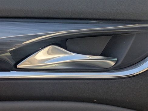 Used 2024 Buick Enclave Premium image 26