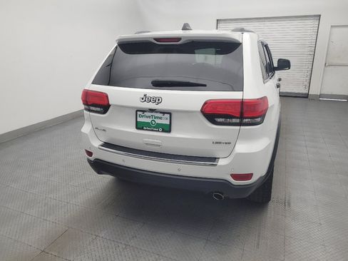 Used 2018 Jeep Grand Cherokee Limited AWD/4WD image 7