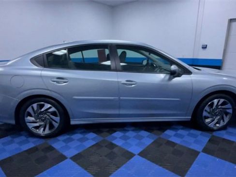 Used 2023 Subaru Legacy Limited image 9