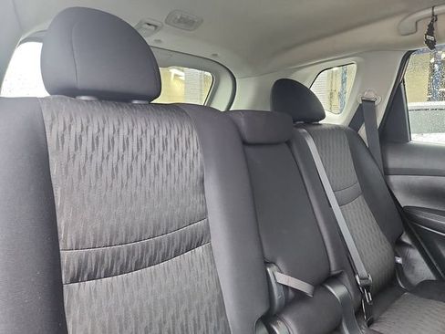 Used 2020 Nissan Rogue SV AWD/4WD image 29