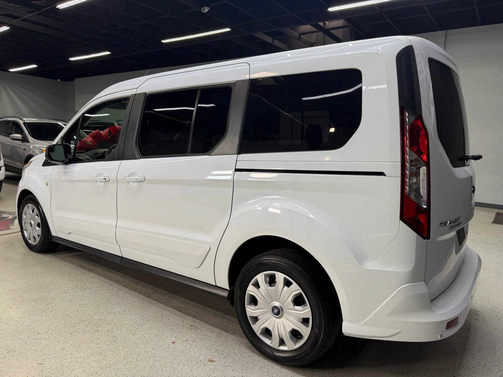 Used 2020 Ford Transit Connect XLT FWD image 17