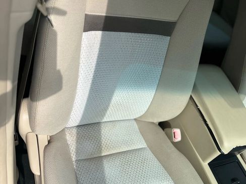 Used 2012 Toyota Camry LE image 25