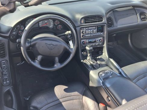 Used 2000 Chevrolet Corvette Convertible w/ Memory Pkg RWD image 14