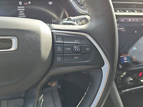 Used 2021 Jeep Grand Cherokee L Limited image 23