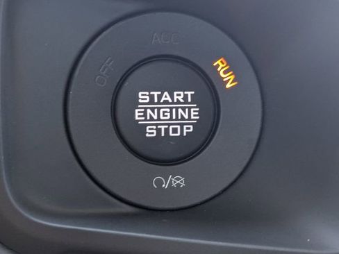 New 2025 Jeep Wrangler Rubicon w/ Convenience Group AWD/4WD image 31