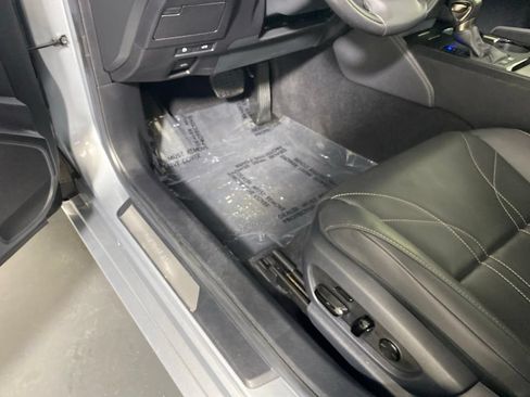 Used 2023 Lexus ES 300h w/ Accessory Package (Z2) FWD image 26