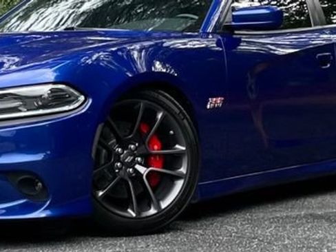 Used 2021 Dodge Charger Scat Pack RWD image 2