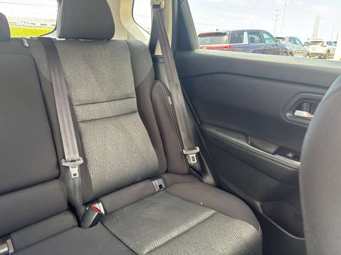 Used 2025 Nissan Rogue SV FWD image 39