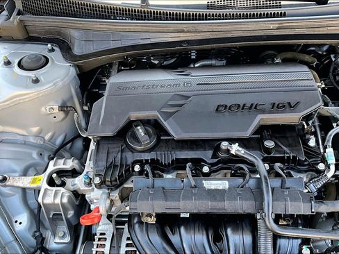 Used 2022 Hyundai Elantra SEL w/ Convenience + Premium Package FWD image 33