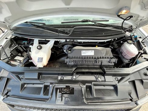 Used 2021 Chevrolet Express 2500 w/ Driver Convenience Package RWD image 11