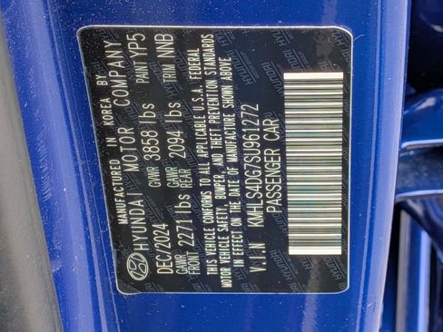 Used 2025 Hyundai Elantra SEL FWD image 39