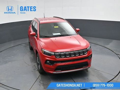 Used 2022 Jeep Compass Limited image 46