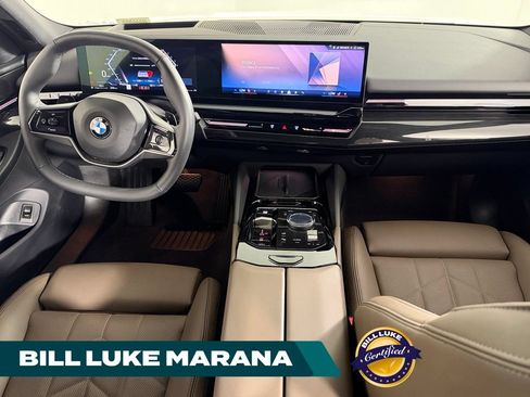 Used 2026 BMW 530i RWD image 11
