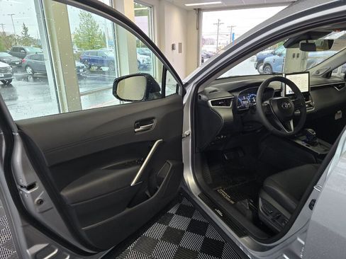 Certified 2026 Toyota Corolla Cross XLE image 19