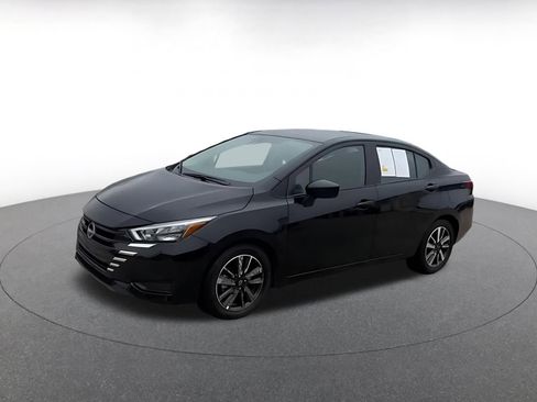 Used 2025 Nissan Versa SV FWD image 8