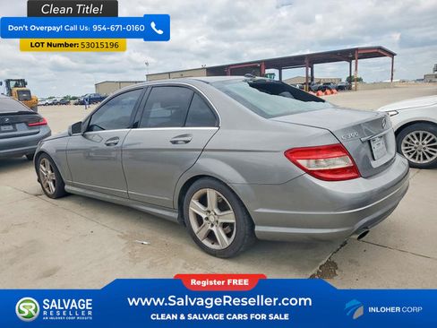 Used 2011 Mercedes-Benz C 300 4MATIC Sedan image 3