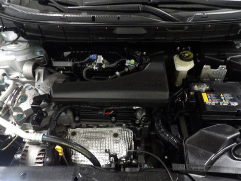 Used 2017 Nissan Rogue S image 21