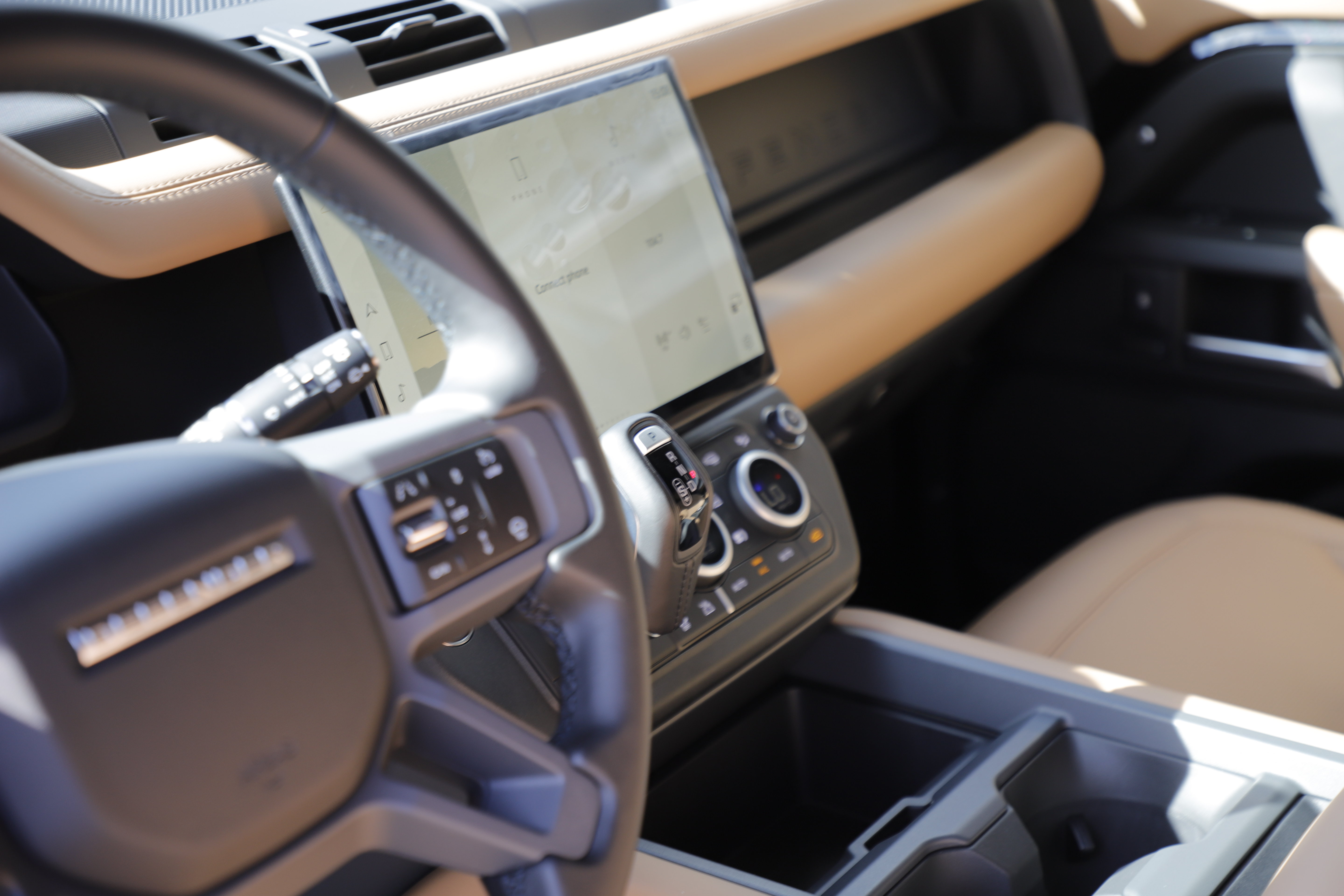 New 2026 Land Rover Defender 110 X-Dynamic SE AWD/4WD image 18