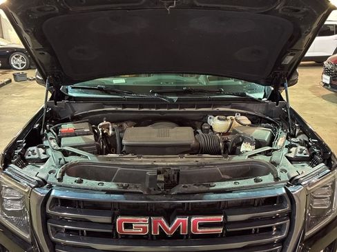 Used 2024 GMC Yukon AT4 w/ Technology Package image 26