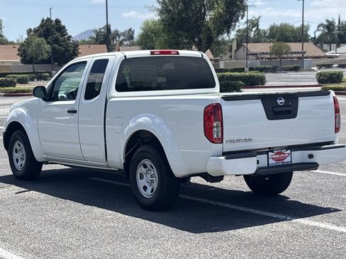 Used 2019 Nissan Frontier S RWD image 5
