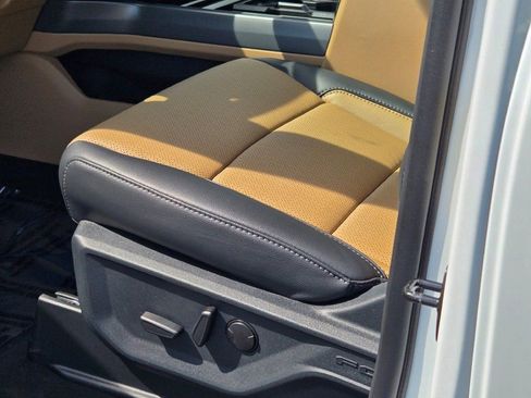 New 2026 Ford F350 Lariat w/ Lariat Premium Package image 22