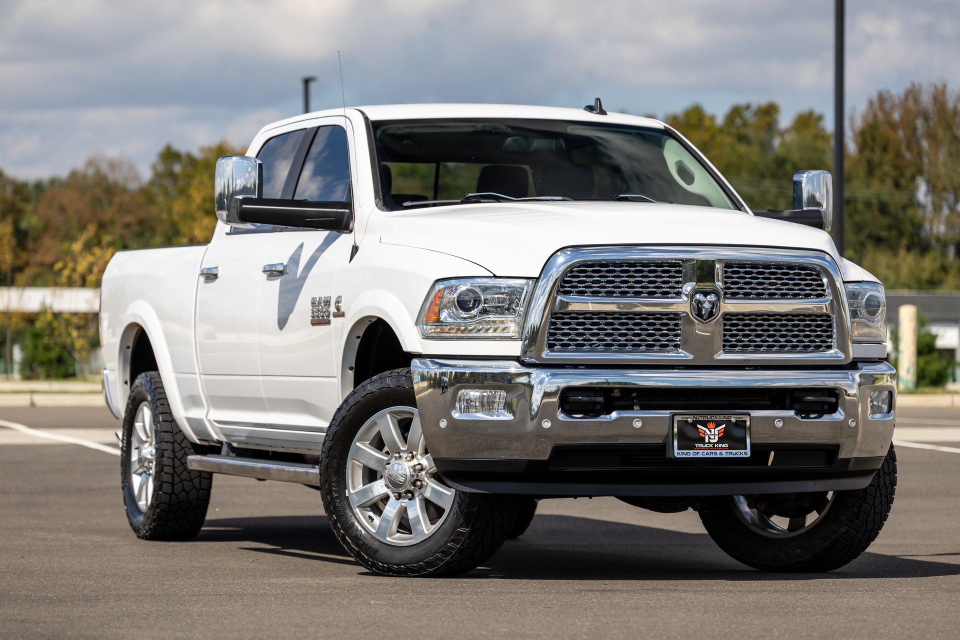 Used 2018 RAM 3500 Laramie w/ Cold Weather Group AWD/4WD image 5