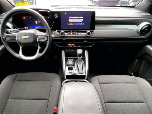 Used 2024 Chevrolet Colorado LT image 14