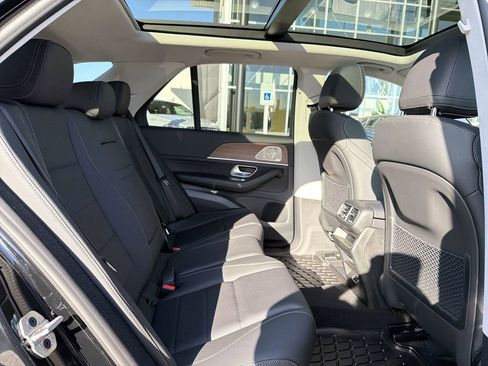 New 2026 Mercedes-Benz GLE 450 4MATIC image 16