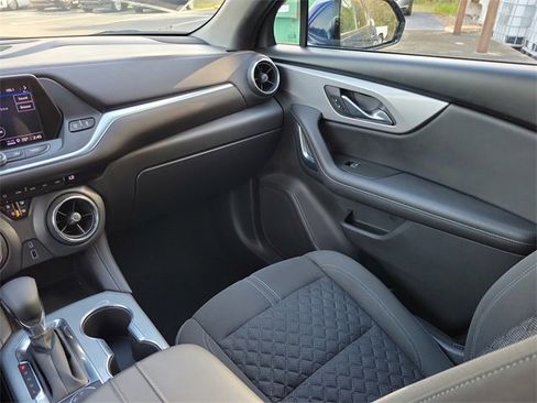 Used 2022 Chevrolet Blazer LT image 13