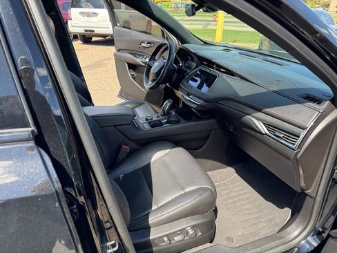Used 2019 Cadillac XT4 Sport AWD/4WD image 29