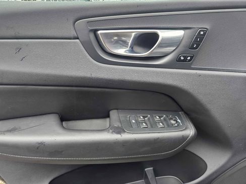 Certified 2025 Volvo XC60 B5 Core w/ Protection Package Premier image 26