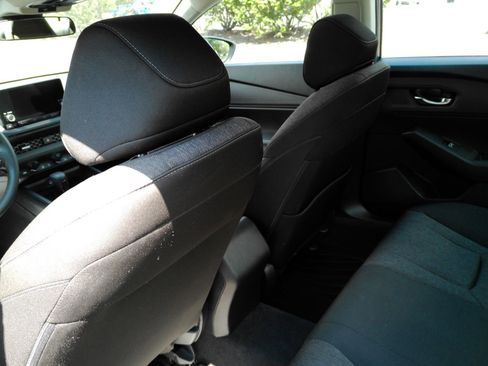 Used 2023 Honda Accord EX image 13