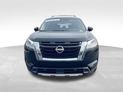Used 2023 Nissan Pathfinder SL
