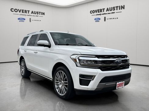 Certified 2022 Ford Expedition Limited image 7