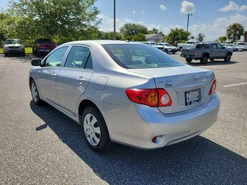 Used 2010 Toyota Corolla LE image 12
