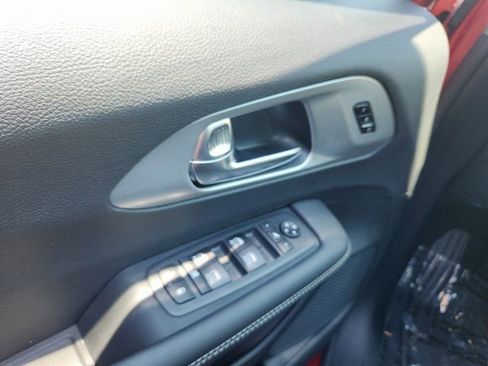 New 2026 Chrysler Pacifica Limited w/ S Appearance Package image 10