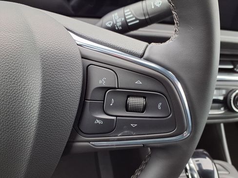 New 2026 Buick Envista Preferred image 10