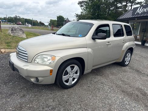 Used 2009 Chevrolet HHR LS FWD image 2