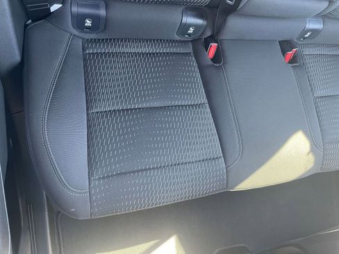 Used 2025 Chevrolet Equinox LT image 37