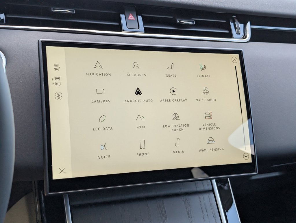 New 2026 Land Rover Range Rover Evoque S AWD/4WD image 17
