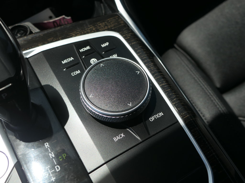 Used 2021 BMW 330e w/ Premium Package RWD image 20