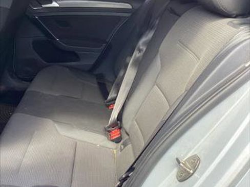 Used 2018 Volkswagen Golf S image 16