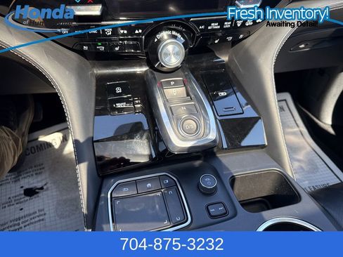 Used 2024 Acura MDX SH-AWD w/ Advance Package image 33