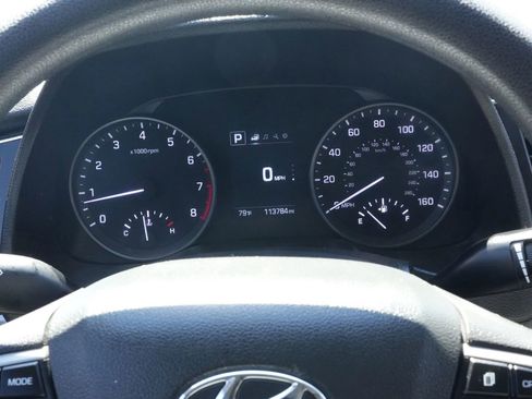 Used 2018 Hyundai Elantra SEL FWD image 18