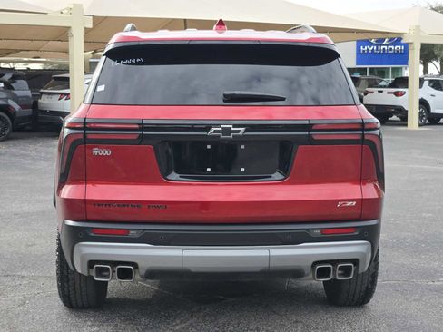 Certified 2025 Chevrolet Traverse Z71 w/ Driver Confidence Package image 4