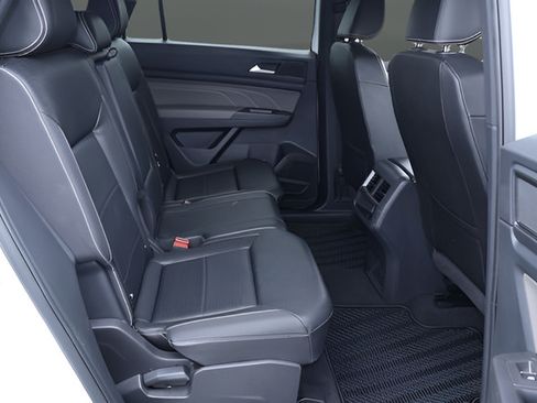 Certified 2022 Volkswagen Atlas Cross Sport SE AWD/4WD image 20