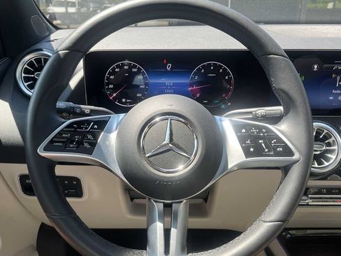 Used 2024 Mercedes-Benz GLA 250 4MATIC image 35