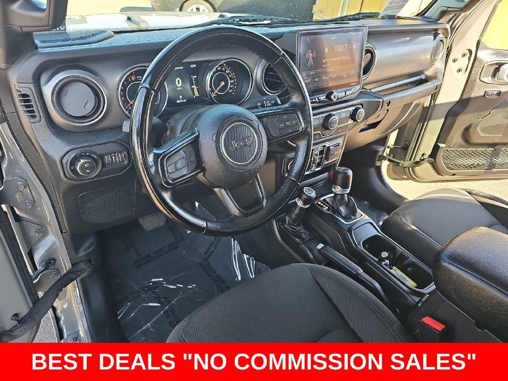 Used 2022 Jeep Gladiator Sport AWD/4WD image 15