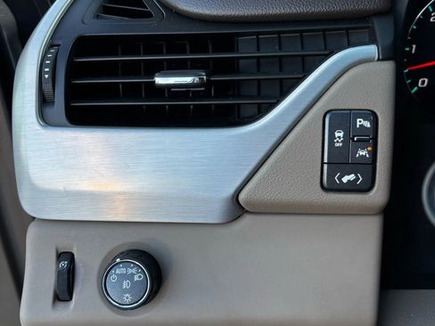 Used 2017 GMC Yukon SLT image 24